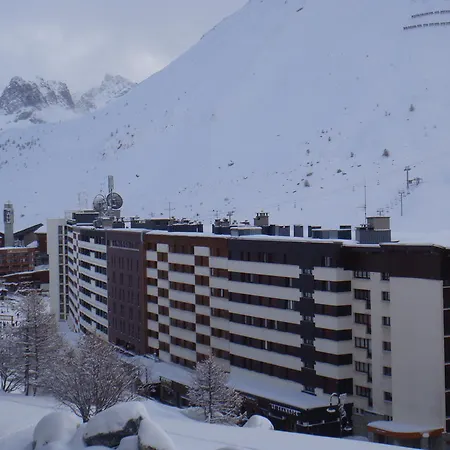 Apartment Le Bec Rouge - Le Lac-2 By Interhome Tignes
